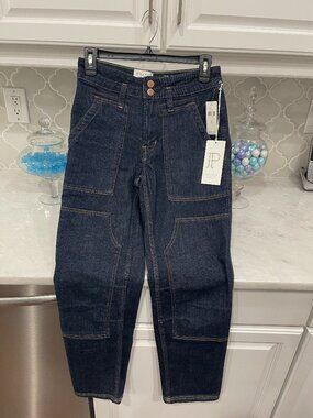 Pilcro the wanderer ankle length jeans size 25